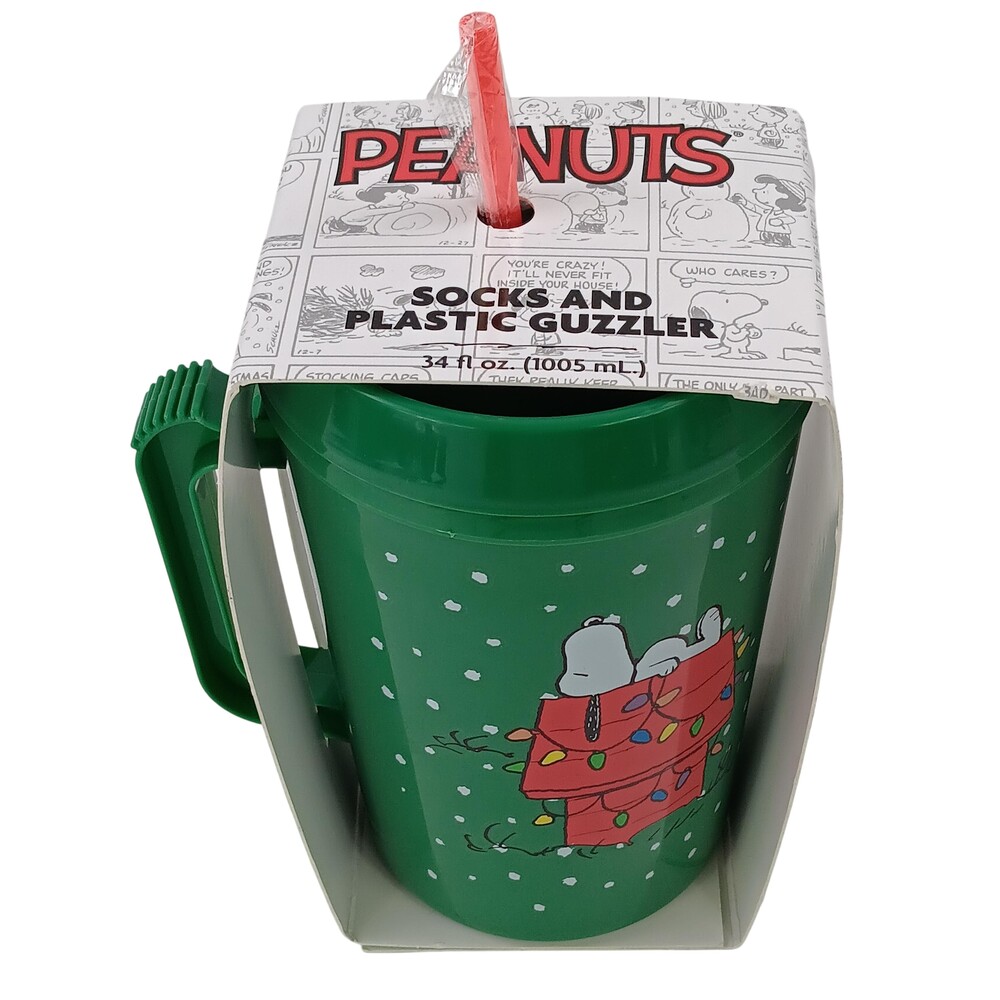 Peanuts Snoopy Christmas Travel Mug 34oz Plastic Guzzler Cup Green Straw New